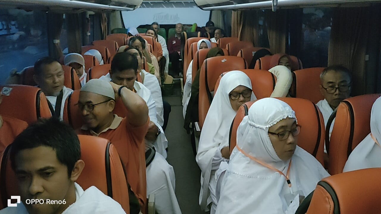 Simulasi Perjalanan Jamaah dari Replika Juanda menuju Replika Masjidil Haram