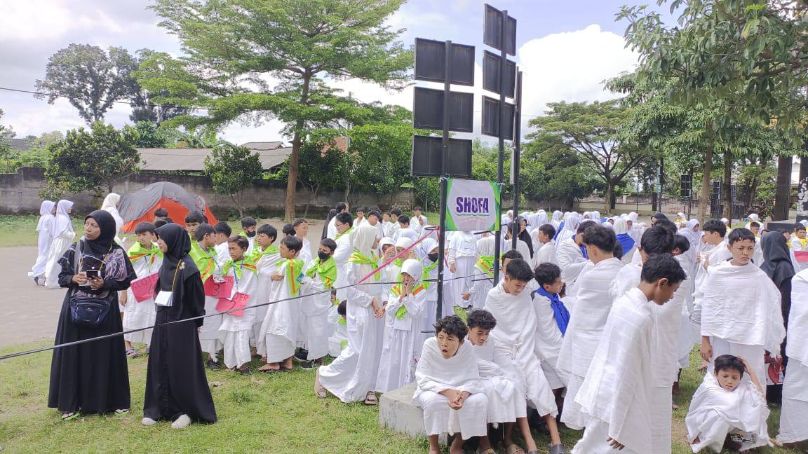 SDIT Ibadurrohman Srengat Gelar Latihan Manasik Haji bersama Al Fikri Blitar